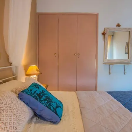 Emily Zakynthos Ciliví