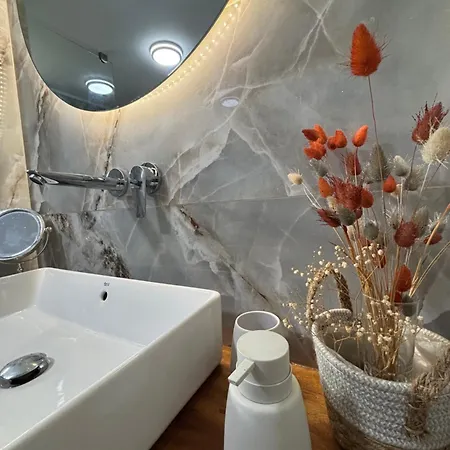 Emily Zakynthos Ciliví