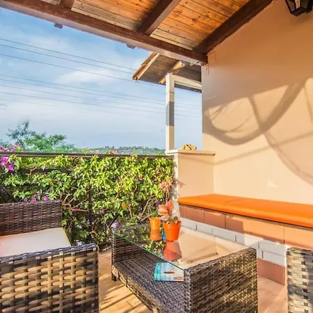 Emily Zakynthos Tsilivi (Zakynthos)