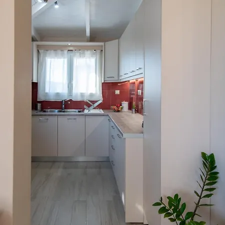 Emily Zakynthos Tsilivi (Zakynthos)