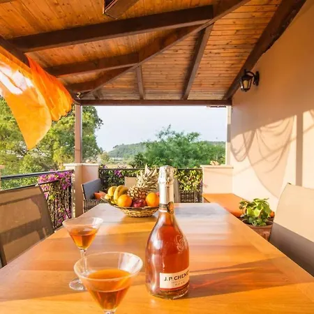 Emily Zakynthos * Tsilivi (Zakynthos)